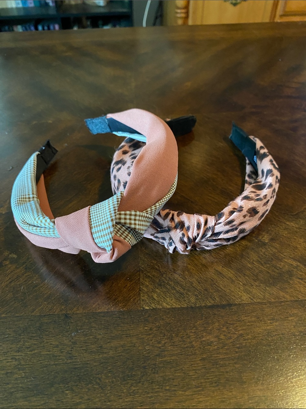 Two-Piece Pink Pattern Knot Headband Set